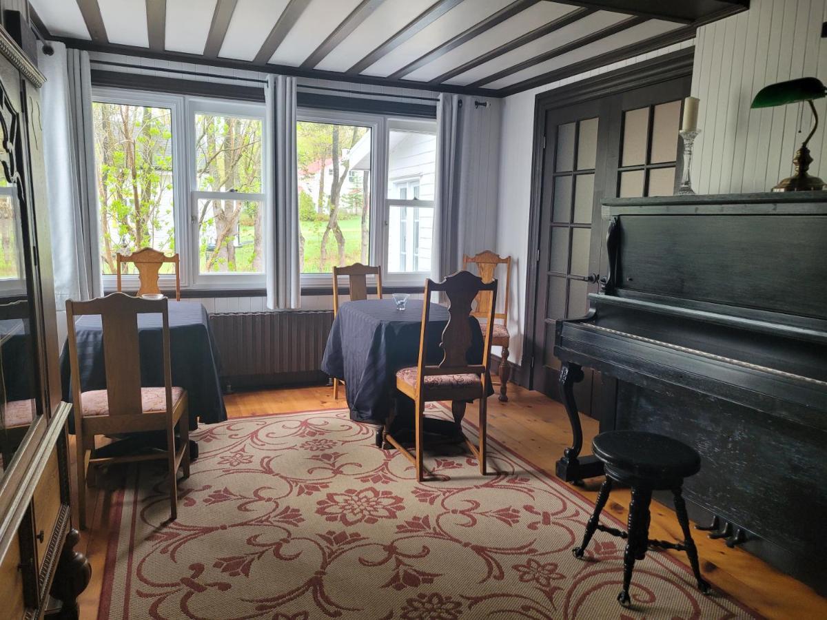 Om Villegiature Saint-Laurent-de-l'ile d'Orleans 외부 사진