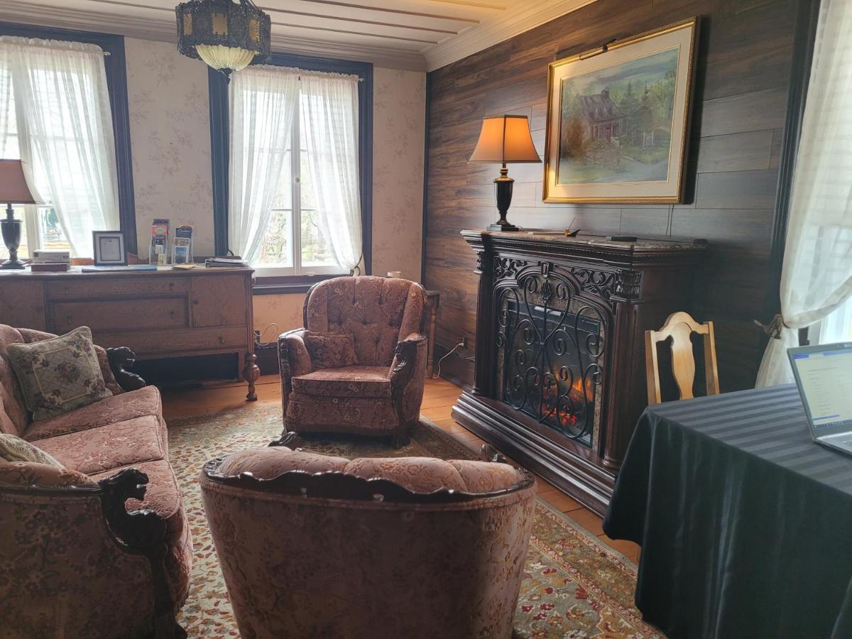 Om Villegiature Saint-Laurent-de-l'ile d'Orleans 외부 사진